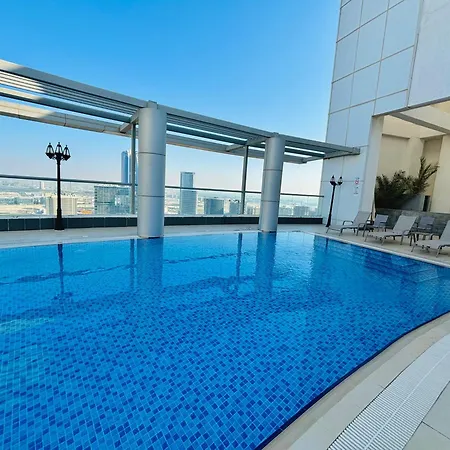Stunning Studio With Rooftop Pool, Balcony & Gym Dubai Exterior photo